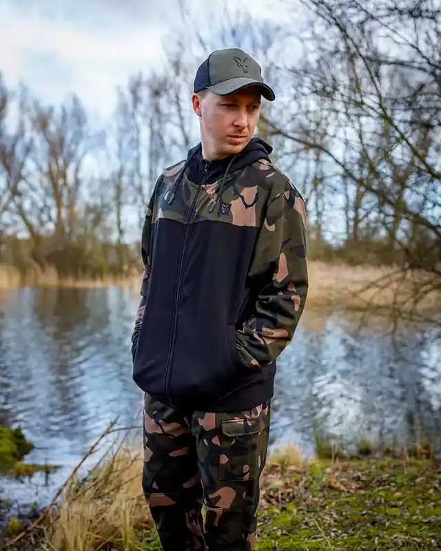 FOX LW BLACK/CAMO SPLIT ZIP HOODY Horká Nabídka