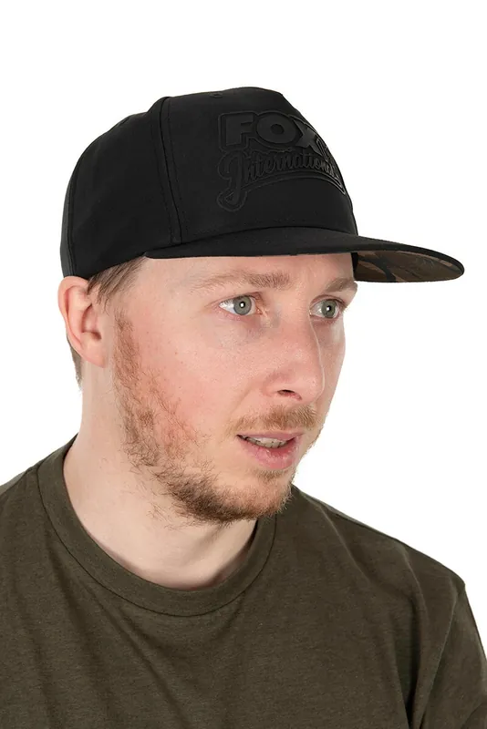 Akční Cena FOX kšiltovka BLACK/CAMO FLAT PEAK SNAPBACK CAP