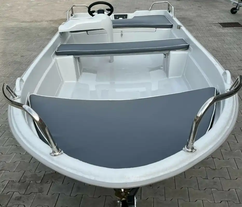 BOAT007 motorový člun DM 430 Lux Rychlé Dodání